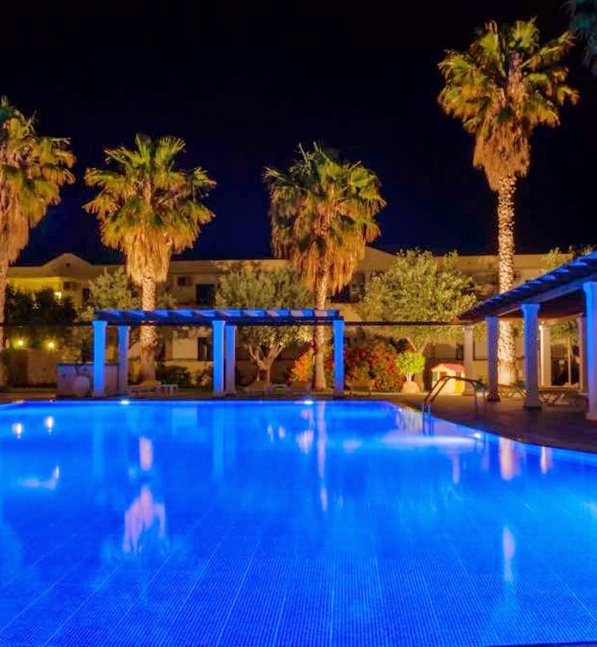 Pefkos Village Resort Hotel - FOURTSADAKIS ARCHITECTS AND ENGINEERS